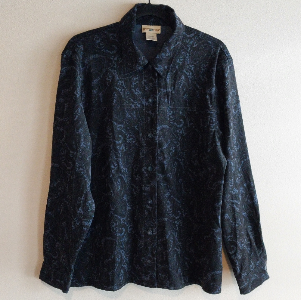 TravelSmith Blue and Black Paisley Print Button-Up Long Sleeve Shirt